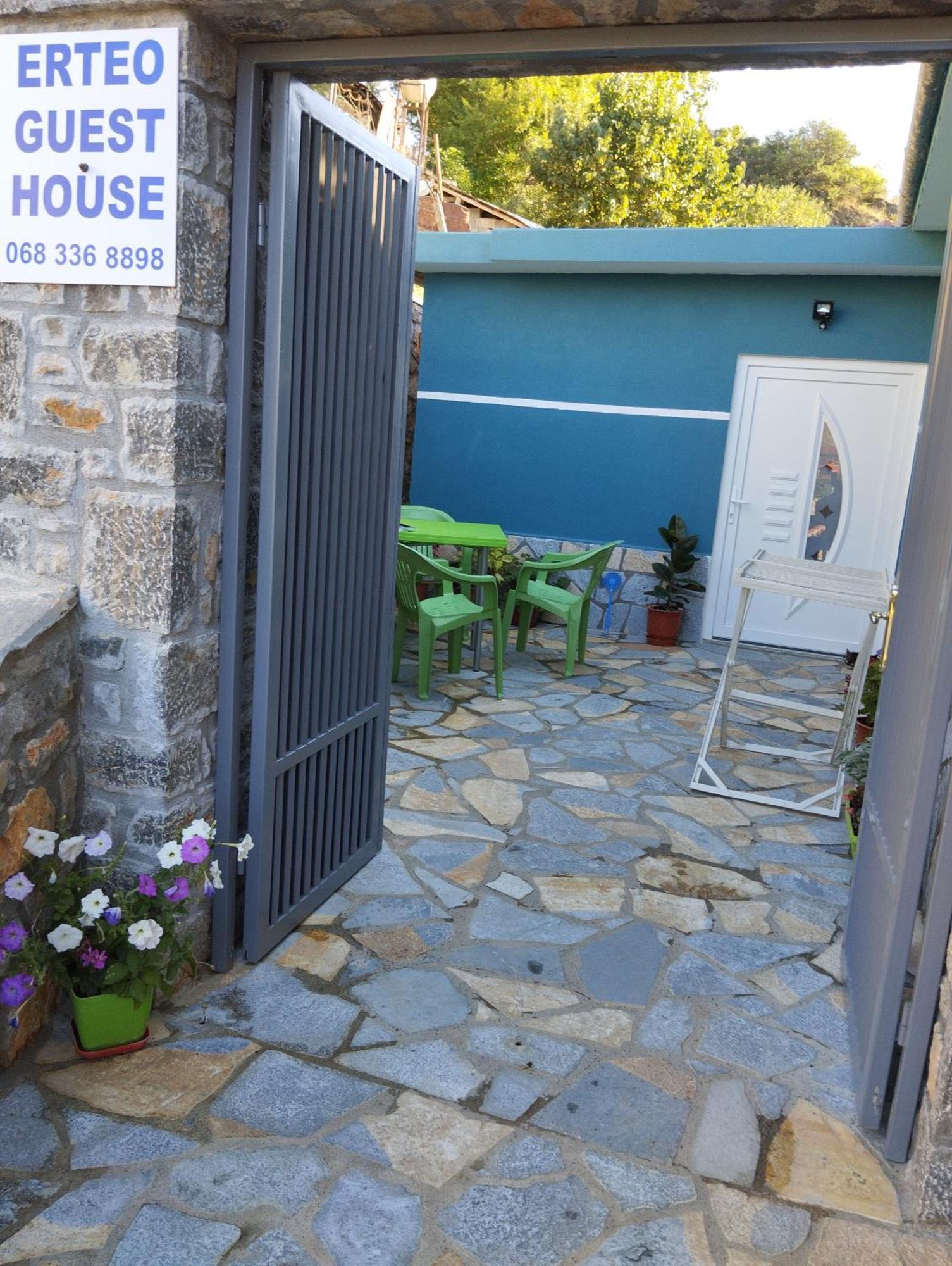 Erteo Guest House Pogradec Exteriör bild